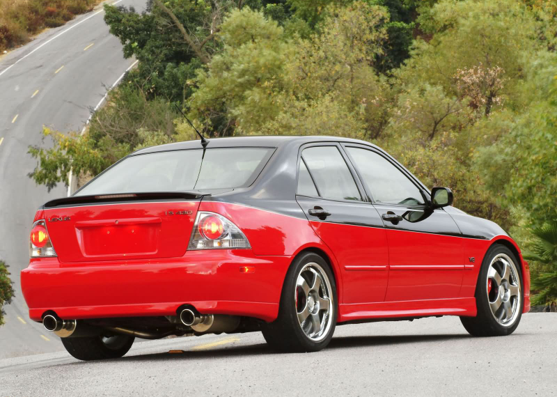 Illustration for article titled The Lexus IS430 Was the Confusing Precursor to The IS-F